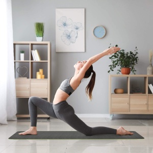 Saltea Fitness si Yoga GO4FIT®, 183 x 62 cm, Grosime 6 mm, Dublu Strat cu Textura Antiderapanta, Material Eco-Friendly Rezistent la Apa, Usor de Curatat, Usoara si Rulabila, pentru Pilates, Aerobic si Exercitii la Sol, Verde - Img 3