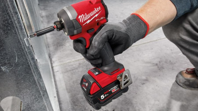 Milwaukee M18 FID3 – O alegere de top pentru profesioniștii din construcții