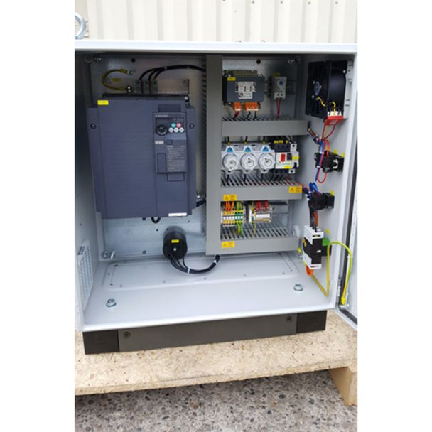 Convertizor de frecventa stationar Wacker Neuson FUE-M/S 225A Basic, curent de iesire de 29 A, tensiune iesire 42 V