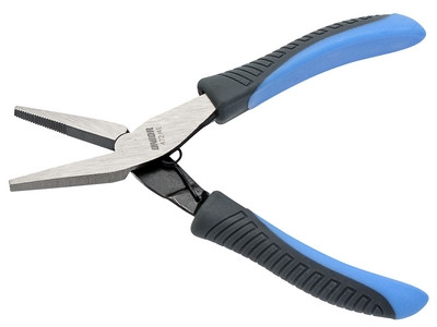 Cleste cu varfuri plate pentru electronisti, 135