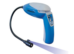 Detector electronic de scapari refrigeranti cu senzor incalzit