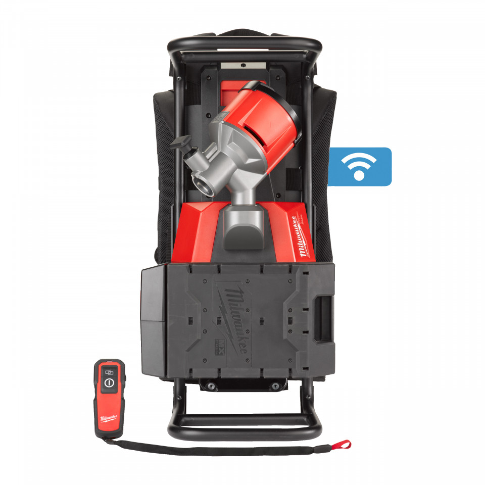 Vibrator de beton MX FUEL™ cu rucsac, echipat cu 2 baterii, incarcator