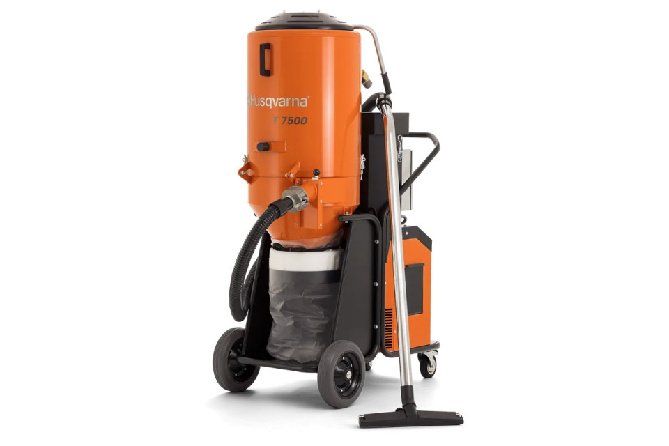 Aspirator Husqvarna T 7500 380-415V, 3-ph, putere nominata 5.5kw, 206Kg