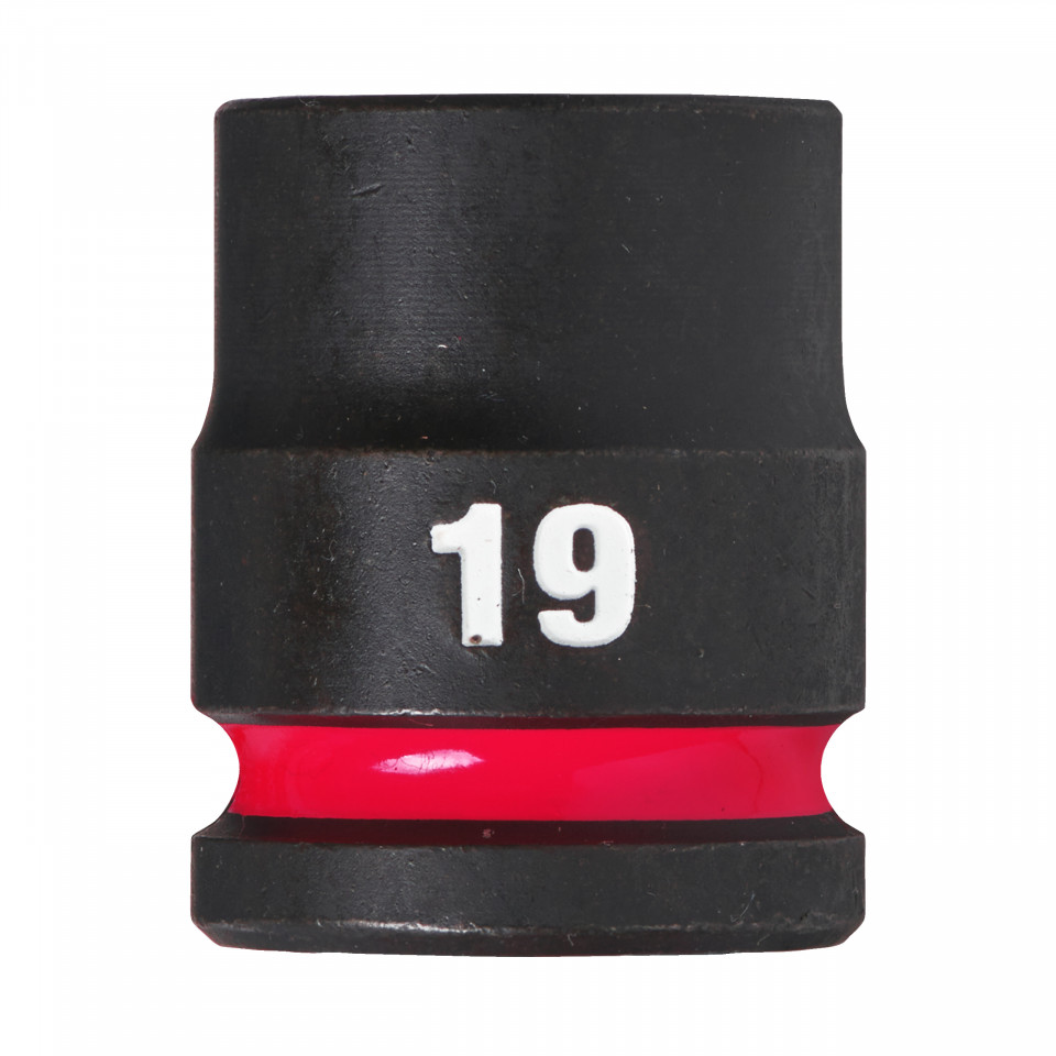 Cheie tubulara de impact 1/2" MILWAUKEE SHOCKWAVE™ IMPACT DUTY 19 mm L38mm