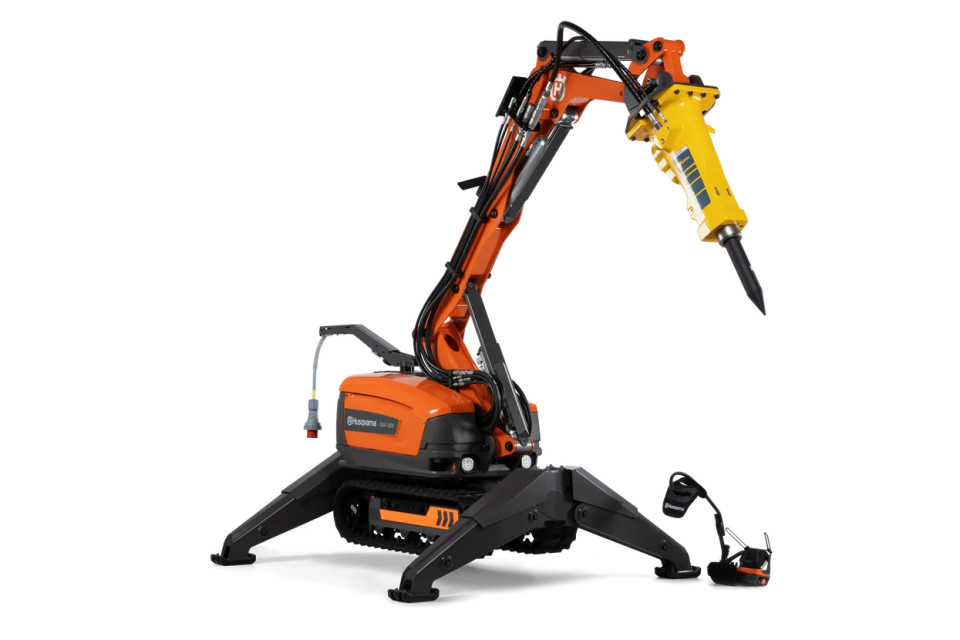 Robot demolator Husqvarna DXR 305 P3, 27kW, raza de actiune (sus) 5.2m, 1960kg