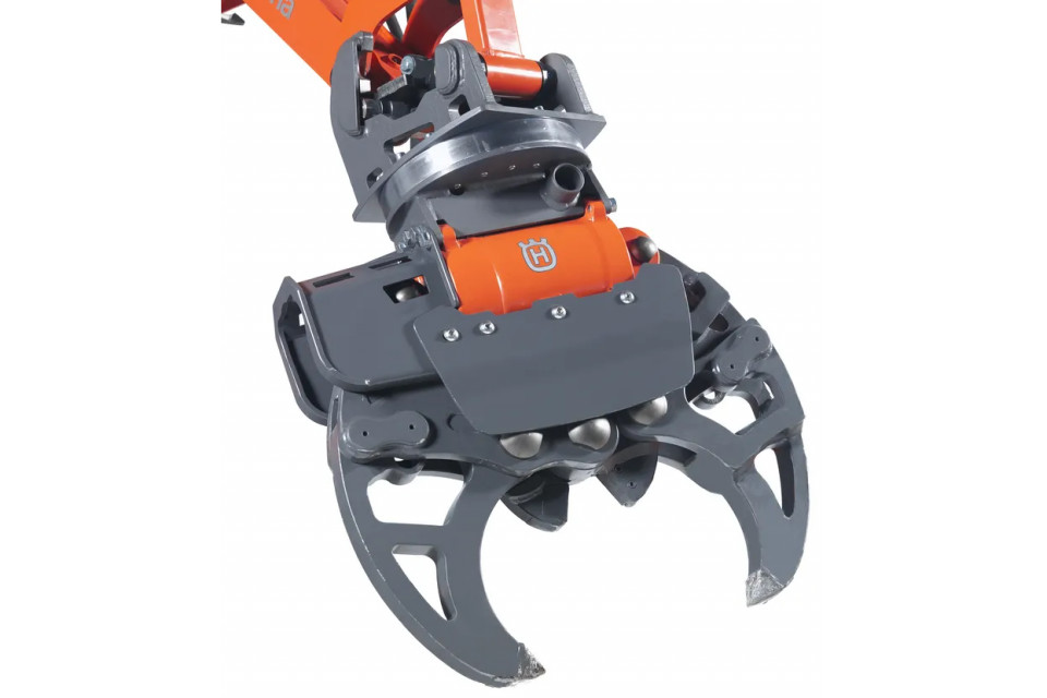 Concasor Husqvarna DCR 100, deschidere 425 mm, forta de spargere 34 t, forta de taiere 94 t, 192 kg