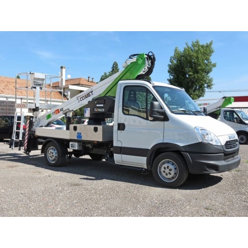Nacela cu brat telescopic articulat montata pe autosasiu COMET Eurosfilo 17/2/12 HQ H 17m L 12m 250KG