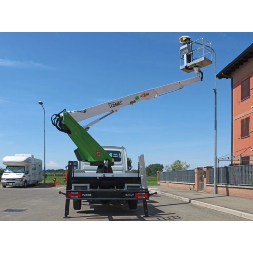 Nacela cu brat telescopic articulat montata pe autosasiu COMET Eurosfilo 14/2/9 HQ H 14m L 9m 200KG