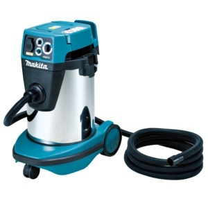 Aspirator Makita 32L cu aspirare umedă şi uscată clasa de absorbţie H