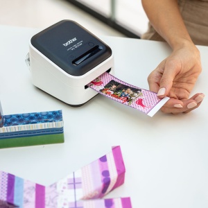 Brother VC-500W imprimanta termica multifunctionala compacta pentru etichete full color, conectare Wireless sau USB, tehnologie printare ZINK Zero Ink, 313 DPI, App gratuit - Img 3