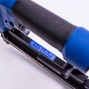 Capsator pneumatic pentru cuie si capse Airmaster AIR-F50/9040 - Img 6
