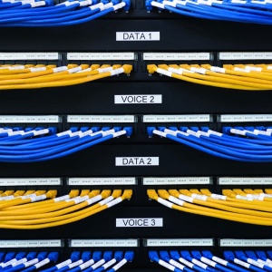 Etichete industriale vinil 19mm x 5.5m negru alb DYMO ID1 18445 S0718620 - Img 3