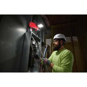 M18PAL2-0 Proiector pivotant M18™ 2000 lumeni - Img 11