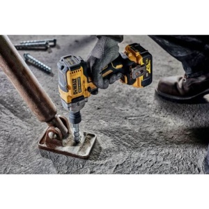 Masina de insurubat cu impact Dewalt DCF892P2T, patrat 1/2", max 812 Nm, cu 2 acumulatori 18V XR / 5.0Ah si incarcator in valiza de transport - Img 7