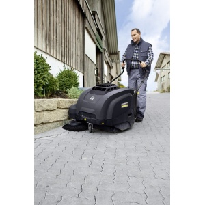 Masina de maturat-aspirat cu motor termic Karcher KM 75/40 W G Anniversary Edition, autotractare, cadou perie laterala cu peri duri - Img 3