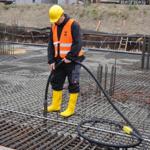 Vibrator de beton compatibil cu convertizor Wacker Neuson IREN 30/042/18, cap vibrant 30 mm, lungime furtun 18 m - Img 4