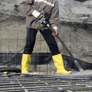 Vibrator de beton compatibil cu convertizor Wacker Neuson IRSEN 58/042 GV, cap vibrant 58 mm cu protectie de cauciuc, lungime furtun 0.8 m, frecventa 200 Hz, maner vibratii scazute - Img 5