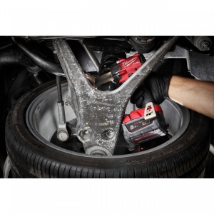 Cheie de impact compactă cu inel de fixare M18 FUEL™ ½″ Milwaukee M18 FIW2F12-0X, alimentare Cu acumulator - neechipat