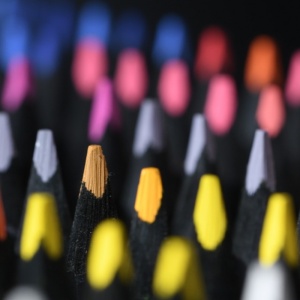 Creioane colorate triunghiulare black edition Faber-Castell 24 culori/set - Img 4