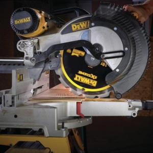 Disc Dewalt DT1475 pentru fierastrau circular, D 305x30x2.4 mm, 16 dinti, taiere fibrociment, seria Extreme - Img 2