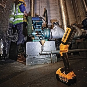 Lanterna cu led Dewalt DCL050, 500 de lumeni, compatibila cu acumulatori Li-Ion 18 V - Img 4