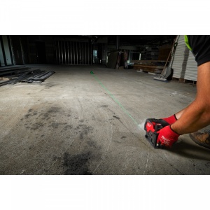 Laser M12™ cu linie transversală verde cu puncte de verticală Milwaukee