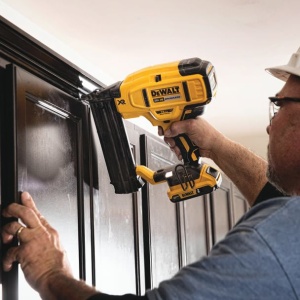 Pistol de batut cuie Dewalt DCN680N, compatibil cu acumulatori Li-Ion 18 V XR, cuie 1.25 / 15-54 mm, capacitate magazie 110 buc - Img 5