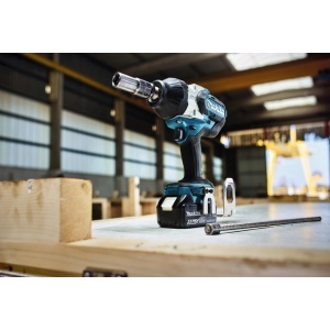 Cheie de strans cu impact Makita LXT 18V, 1.200 Nm, cu 2 acumulatori - Img 4