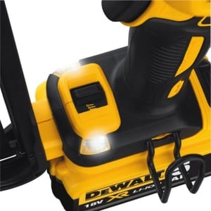 Ciocan de batut cuie Dewalt DCN650P2 cu 2 acumulatori Li-Ion 18 V/5.0 Ah, cuie 1.8 / 32 - 63 mm, capacitate magazie 110 buc, valiza de transport - Img 3