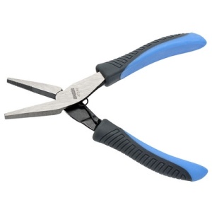 Cleste cu varfuri plate pentru electronisti, 135