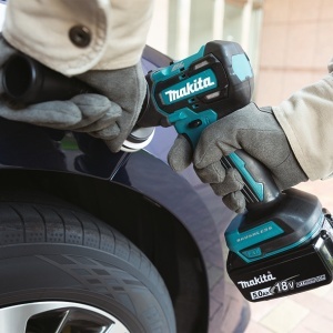 Masina de polisat si slefuit Makita, 80/50 mm, fara acumulatori, compatibila cu LXT 18V - Img 4