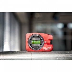 Nivela magnetica de buzunar Milwaukee 7.8 cm lungime, bulă ajustabila la 360° pentru citirea unghiurilor