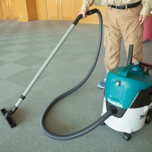 Aspirator Makita 1.000 W clasa L - Img 2