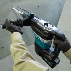 Ciocan rotopercutor Makita XGT 40Vmax SDS-MAX, 8J, livrat fara acumulator - Img 2
