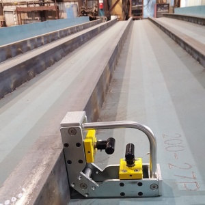 Dispozitiv magnetic sudare si aliniere 90°, STIFFENER 1200 - Img 2