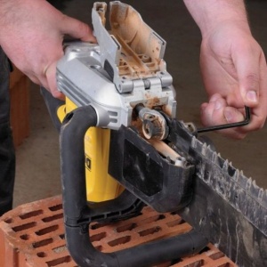 Fierastrau Alligator Dewalt DWE398, 1700 W, lungime lama 43cm, lungime cursa 40 mm - Img 5