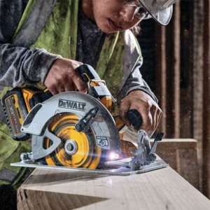 Fierastrau circular Dewalt DCS573NT, compatibil cu acumulator Li-Ion 18 V XR FLEXVOLT, 190 mm, in valiza TSTAK - Img 4