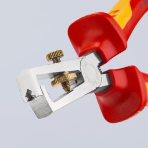 KNIPEX 11 06 160 T Clește dezizolator Cu arc de deschidere, universal izolat cu manșoane-multicomponent, verificat de VDE, cu cârlig de fixare integrat, izolat, pentru montarea unei siguranțe împotriva căderii cromat 160 mm - Img 4