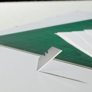 Lama trapez pentru cutter Stanley 1-11-921, 62 x 19 mm, varfuri ascutite, set de 100 bucati - Img 4