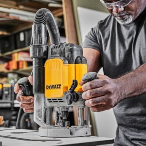 Masina de frezat verticala Dewalt DWE625, 2300 W, adancime de lucru pana la 80 mm - Img 6