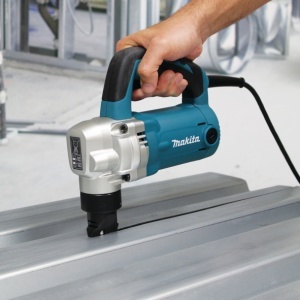 Masina de taiat tabla Makita, 710 W, 3.2 mm, valiza speciala - Img 3