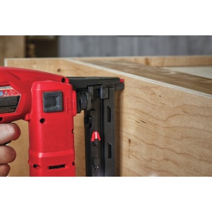 PISTOL CAPSE ÎNGUSTE FUEL™ M18FNCS18GS-202X, capse de la 9.5 mm până la 38 mm, livrat cu acumulatori, incarcator, valiza - Img 10