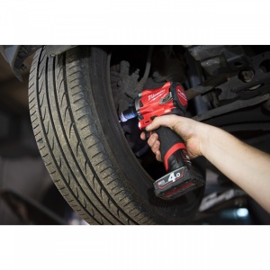 Cheie de impact, sub-compactă ⅜″ M12 FUEL™ Milwaukee M12 FIW38-422X, alimentare Cu acumulator - echipat