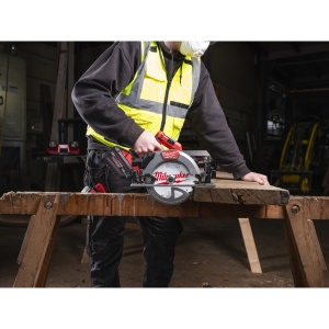 Fierăstrău circular MILWAUKEE M18 FUEL™ compatibil cu șina de ghidare - Img 18
