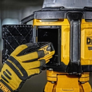 Lampa mobila cu led Dewalt DCL074, compatibila cu acumulator Li-Ion 18 V, 5000 lm - Img 5