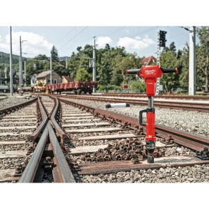 M18 FHIWF1R-0C Cheie cu impact patrat 1˝ pentru calea ferată cu inel de fricțiune, cuplu desfacere 2000 Nm, neechipata, valiza - Img 14