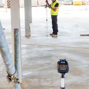 Nivela laser rotativa Stanley RL700L, pentru santier, linie laser de culoare rosie - Img 7