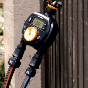 Programator electronic, cu montaj direct pe robinet/furtun, Fiskars Watering Timer, cu doua circuite/iesiri - Img 2