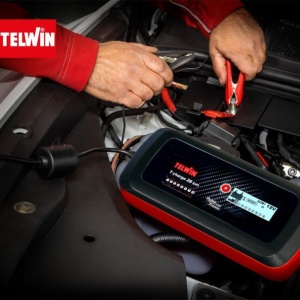 Redresor baterii Telwin T-CHARGE26EVO, tensiune incarcare 12/24 V, capacitate baterii Pb/GEL/AGM 10-250 Ah - Img 2