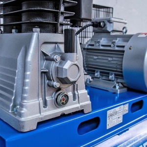 Compresor de aer Airmaster AIR5.5SHU10200, 200 l, 4 kW, 10 bar, 550 l/min - Img 5